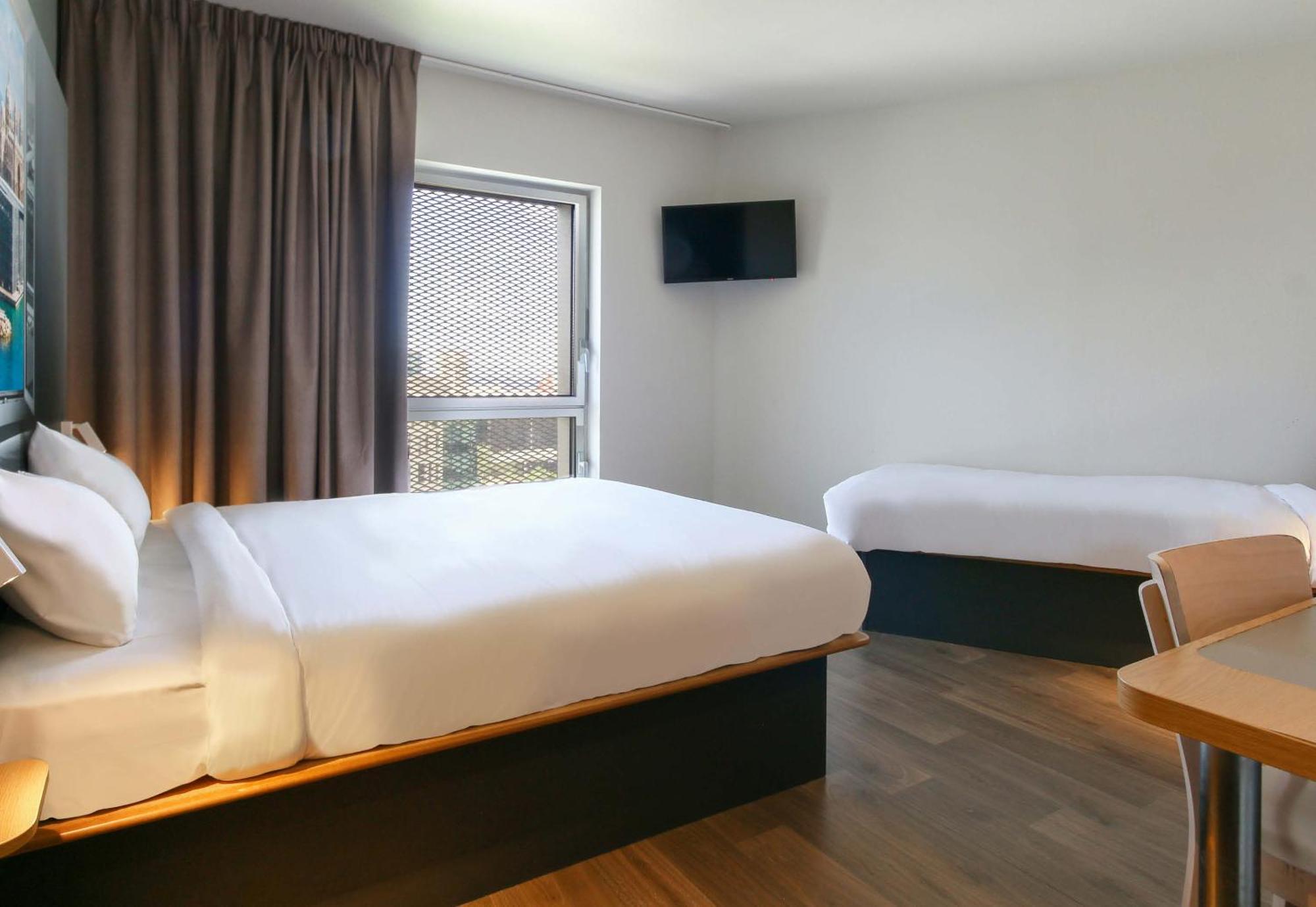 B&B Hotel Marseille Euromed מראה חיצוני תמונה